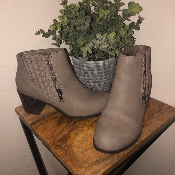Ana Ocean Block Size 7.5 Taupe/Gray Booties - Picture 11 of 12